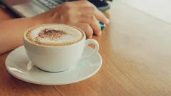 Čím nahradiť cukor v káve: šesť zdravších alternatív