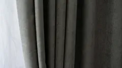 Osviežte závesy za 15 minút pomocou jednoduchých tipov. Závesy nemusíte dávať dole